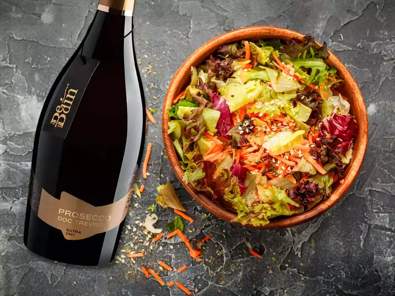 Como harmonizar vinhos espumantes com saladas