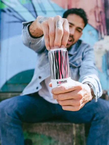 Vinho em Lata Somm Rosé Cabernet Sauvignon Grenache - ambientado