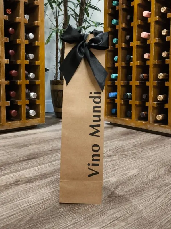 SacolaPardaPresente-1gf Sacola de Presente Parda Vino Mundi - 1 garrafa